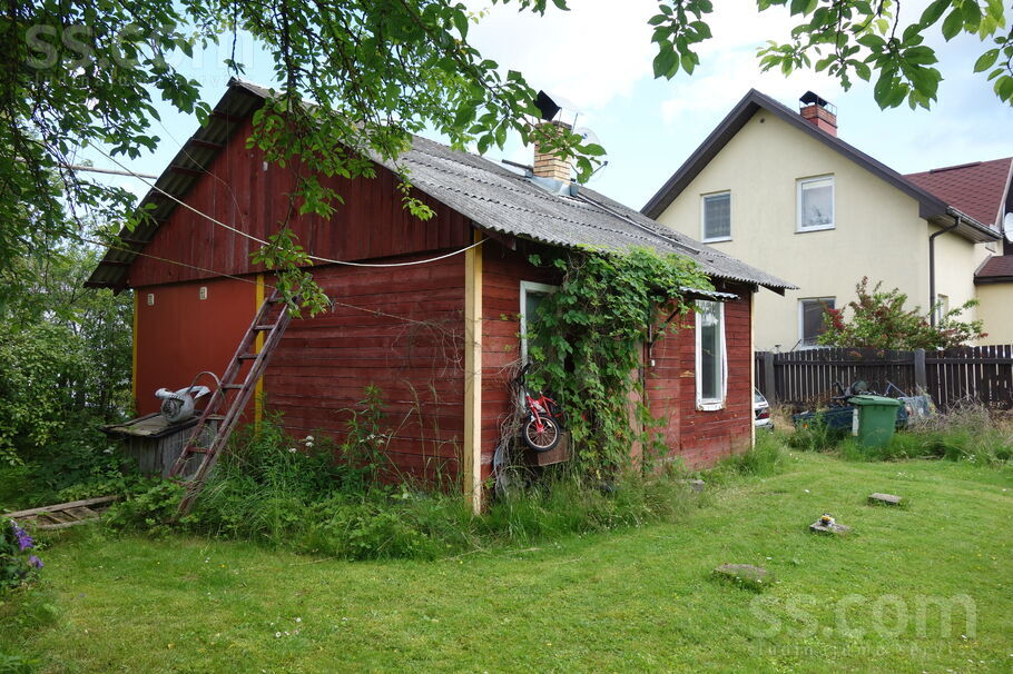 Doles dārzs 69, Dole, Rīgas rajons, Salaspils l. t. — maja