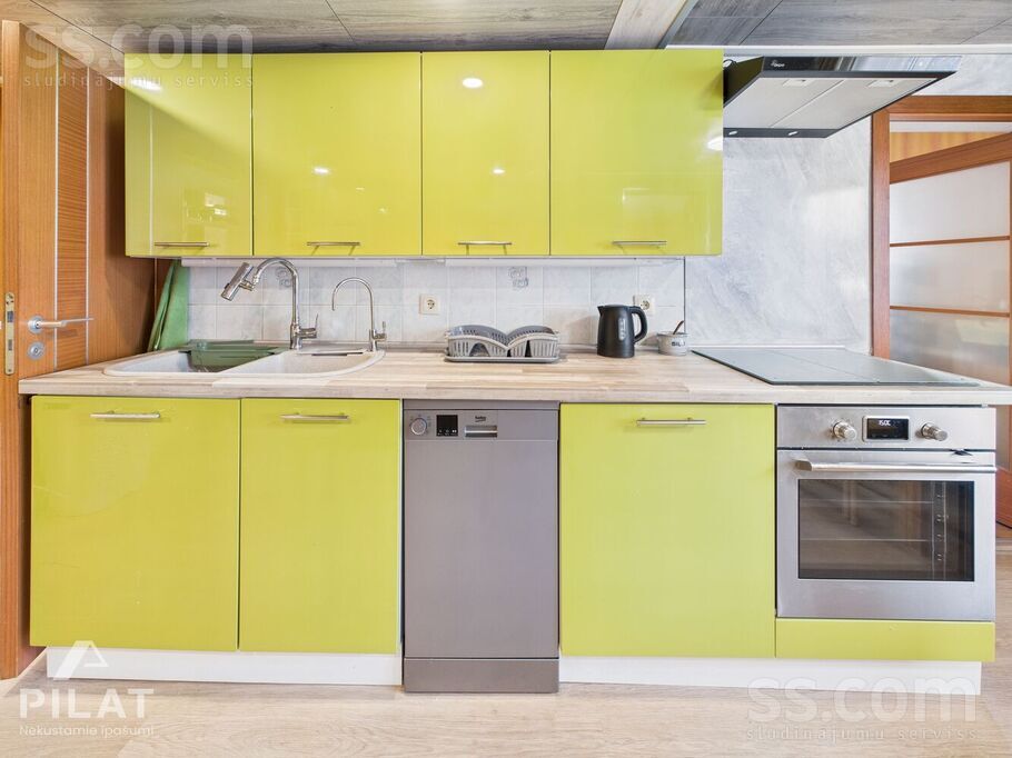 Ābeļu iela 3, Liepāja un raj., Liepāja — maja