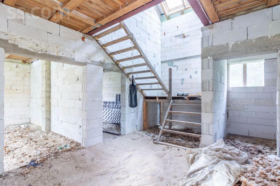 Kurzemes iela 5, Jūrmala — maja