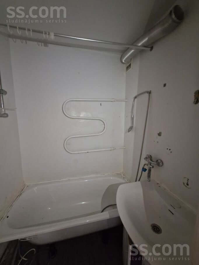 Viršu 8, Liepāja un raj., Liepāja — dzivoklis