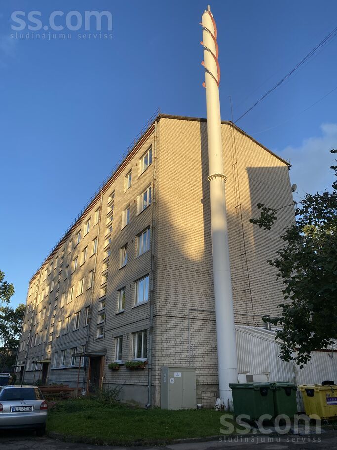 Dzirnavu 39, Jūrmala — dzivoklis