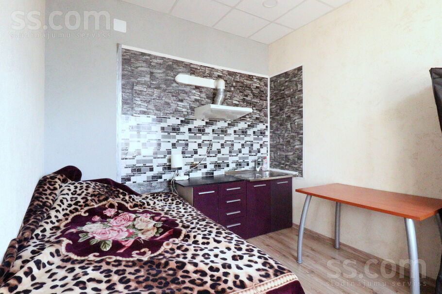 Dombrovska 11, Rīga — dzivoklis