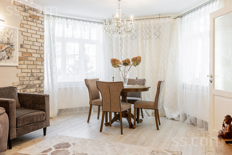 Ceriņu iela 10, Jūrmala — maja