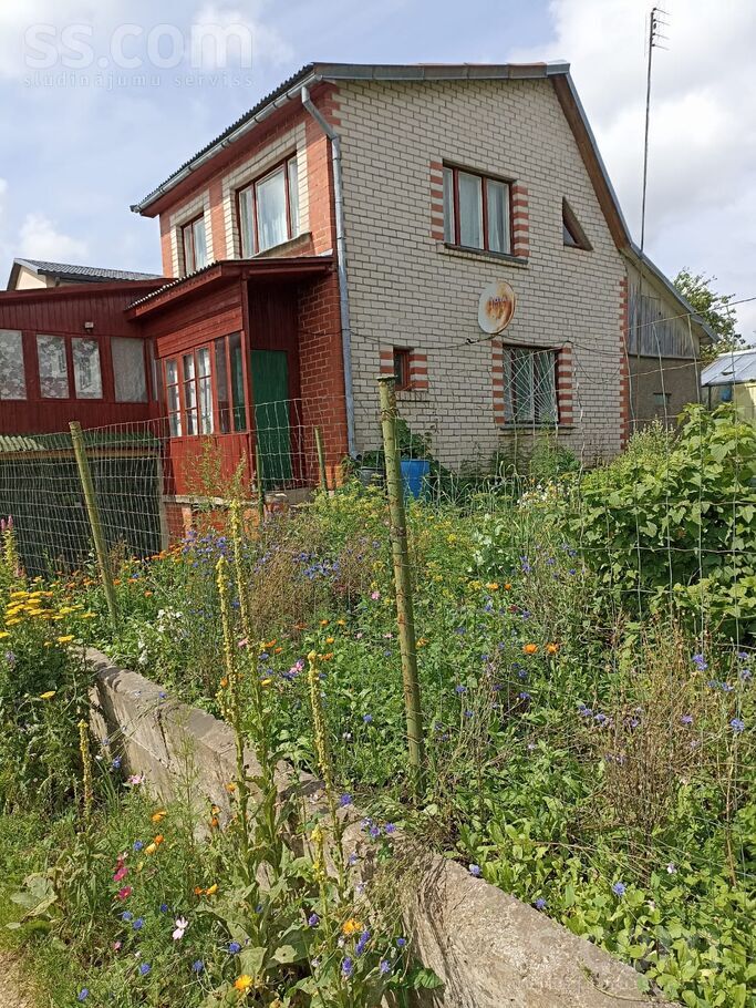 Rožlejas 103, Rēzekne un raj., Rēzekne — maja