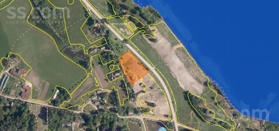 Biržkalna ezers, Kapiņi, Preiļi un raj., Aglonas pag. — zeme