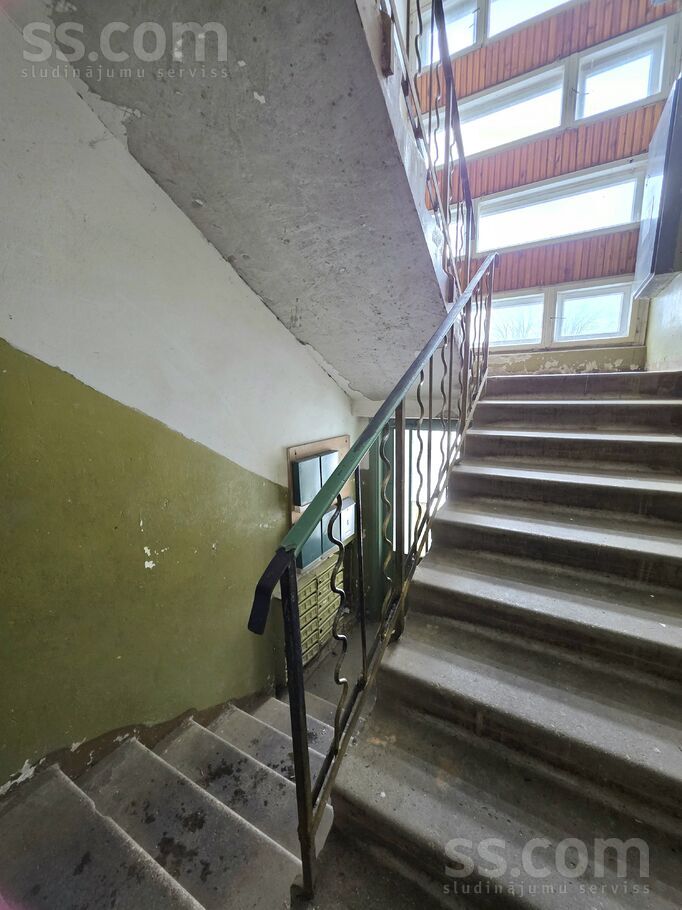 Kalnāres 2, Burtnieki, Valmiera un raj., Burtnieku pag. — dzivoklis