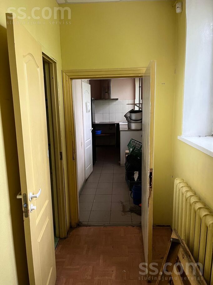 Zirņu 8, Rīga, centrs — telpa