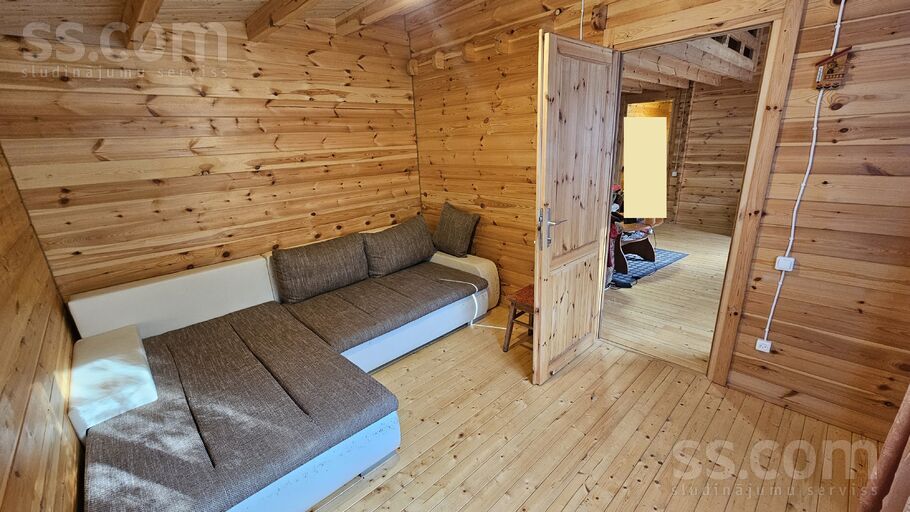 Mežvidi 36, Jelgava un raj., Jelgava — maja