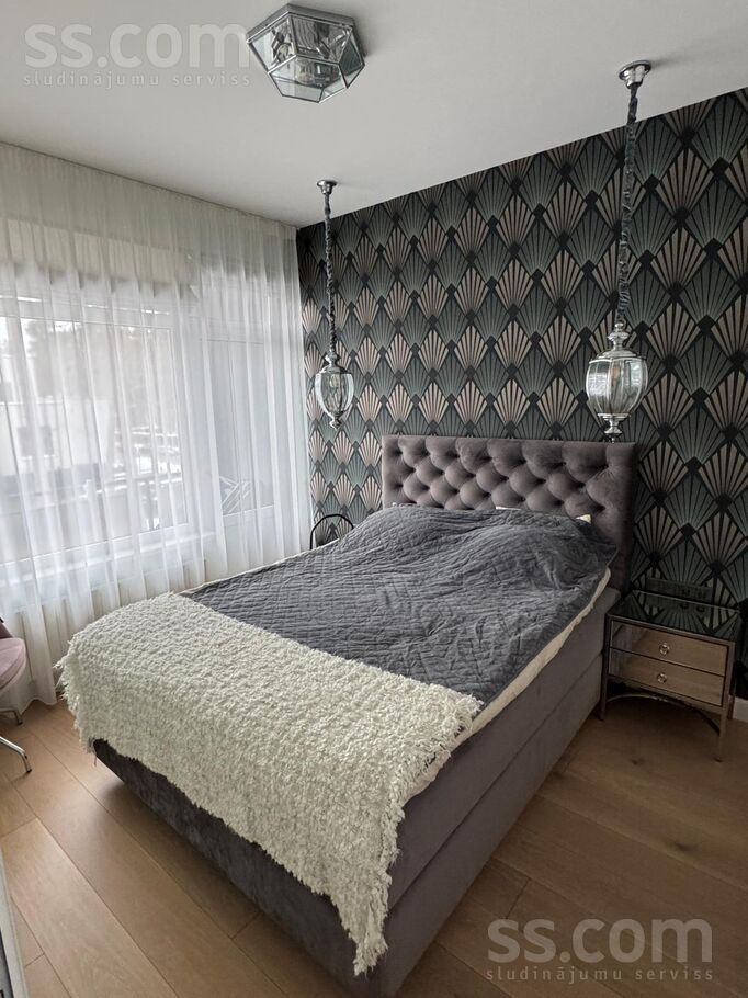 Dzintaru Prospekts 48k1, Jūrmala — dzivoklis