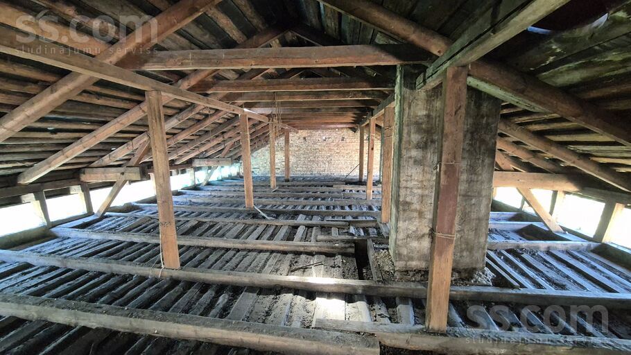 Dzirnavu 136, Rīga — maja