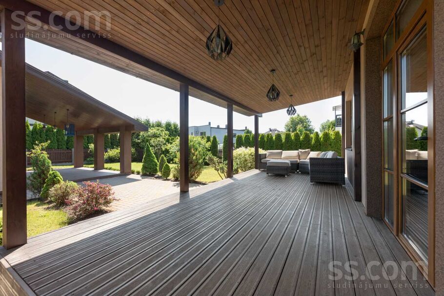 Rozu iela 10, Mārupe, Rīgas rajons, Mārupes pag. — maja