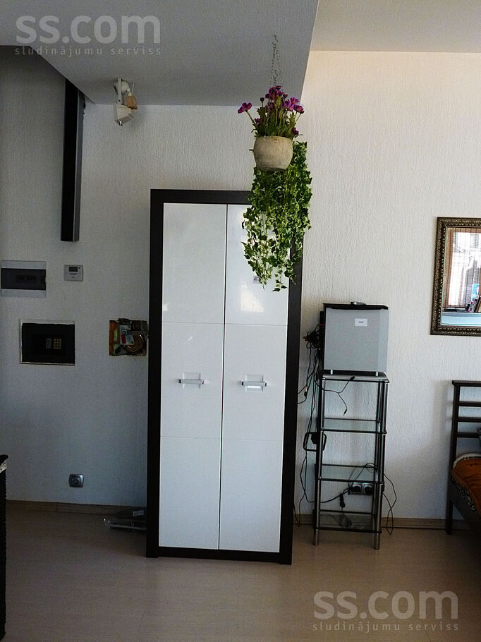 Saknu 16/18, Daugavpils un raj., Daugavpils — dzivoklis