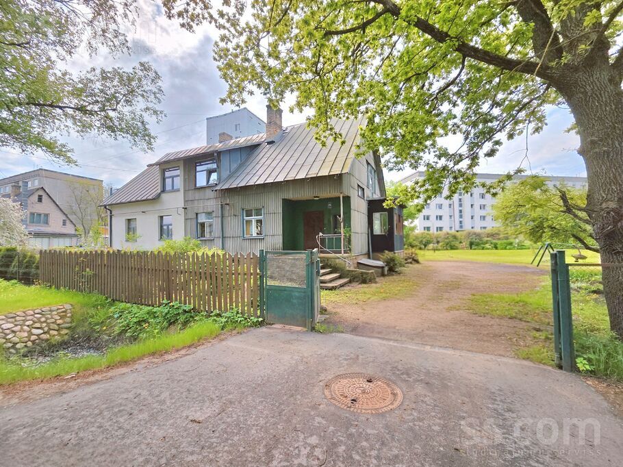 Malienas 25, Rīga — maja