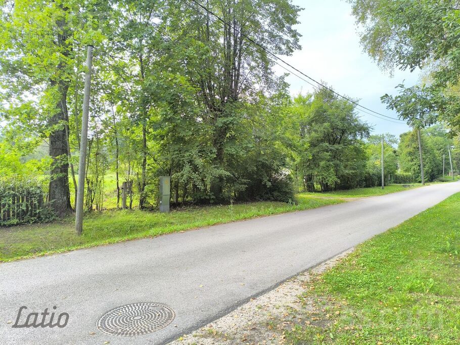 Vilhelma Purvīša 9, Jūrmala — zeme