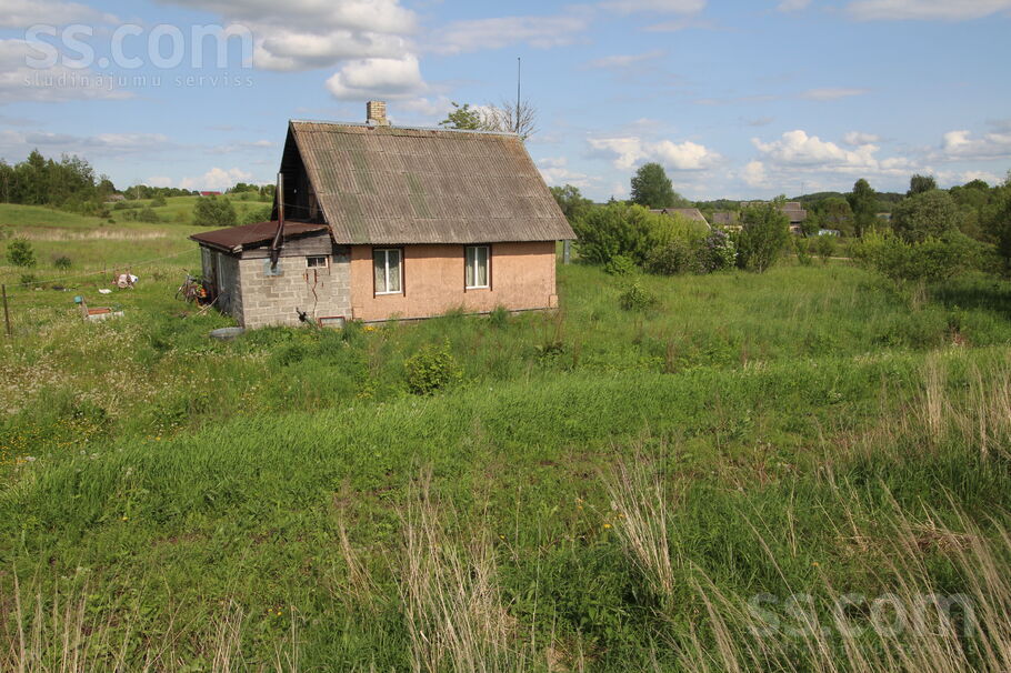 Jūlijas, Ozoliņi, Krāslava un raj., Dagdas pag. — maja