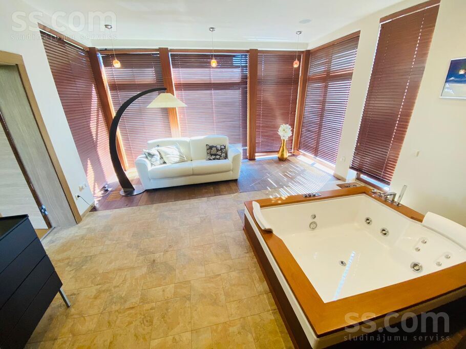 29 linia 1, Jūrmala — maja