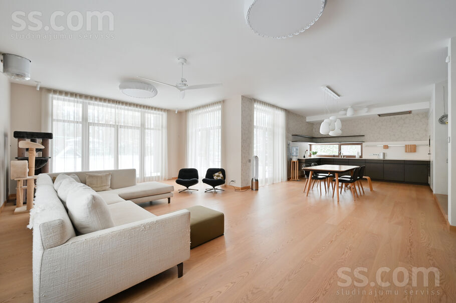 Katrinas 8, Baltezers, Rīgas rajons, Garkalnes nov. — maja