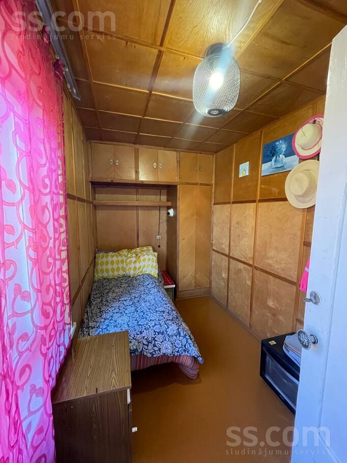 Mežloka iela 13, Bajāri, Rīgas rajons, Ropažu nov. — maja