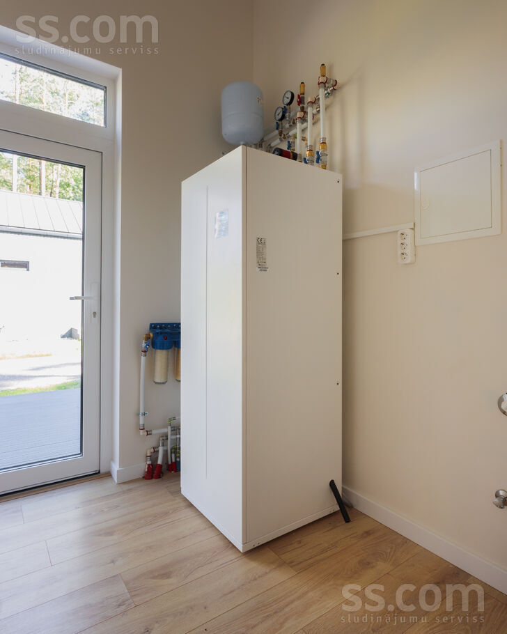 Davja iela 75, Jūrmala — maja