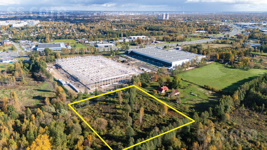 Mūkupurva 12, Rīga — zeme