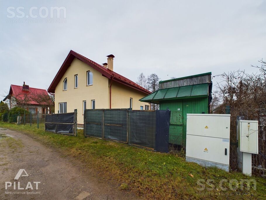 Šķēde 1-17-46, Šķēde, Liepāja un raj., Medzes pag. — maja