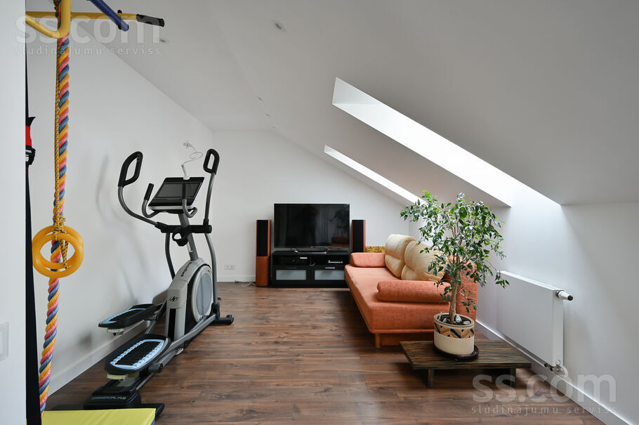 Maijrožu iela 4, Sunīši, Rīgas rajons, Garkalnes nov. — maja