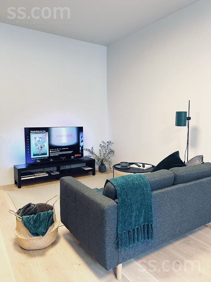 Šķūņu 6, Rīga — dzivoklis