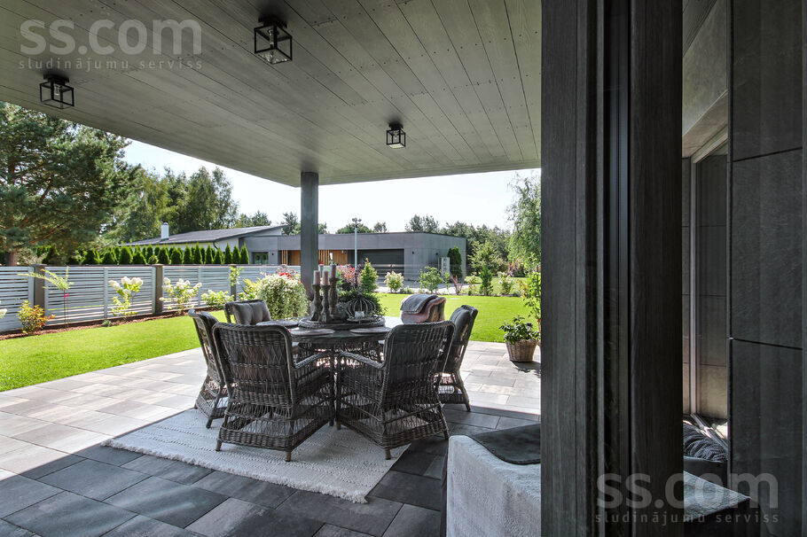 Sebru, Sēbruciems, Rīgas rajons, Babītes pag. — maja