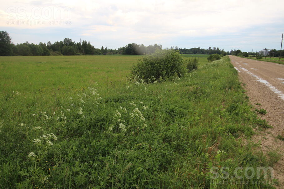Rozes, Ustroņi, Rēzekne un raj., Sokolku pag. — zeme