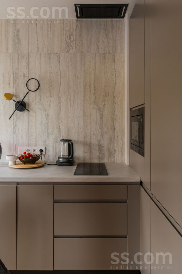 Jomas iela 46, Jūrmala — dzivoklis