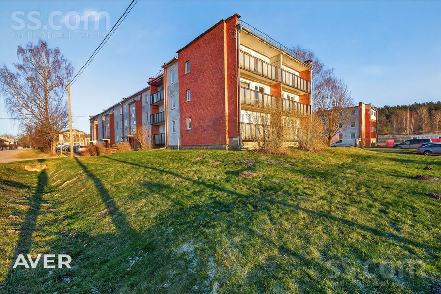 Imanta iela 9, Zilaiskalns, Valmiera un raj., Zilākalna pag. — dzivoklis