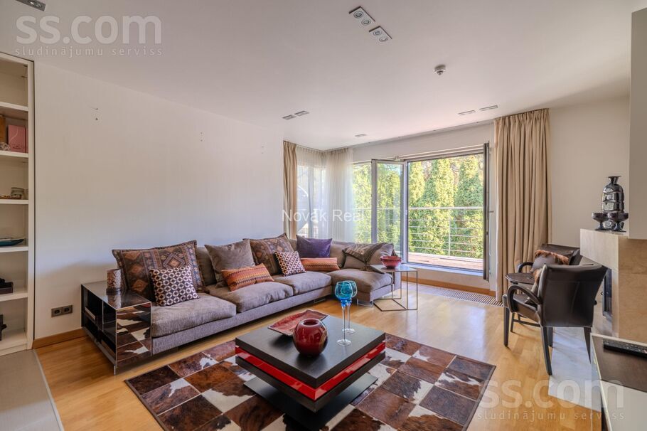 Dzintaru prospekts 39, Jūrmala — dzivoklis