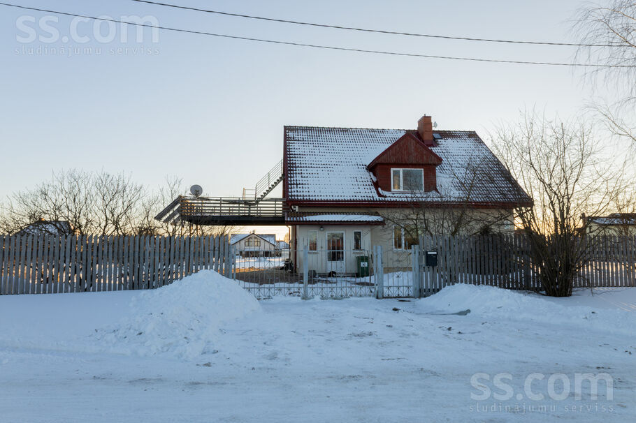 Griezes iela 10, Rīgas rajons, Sigulda — maja