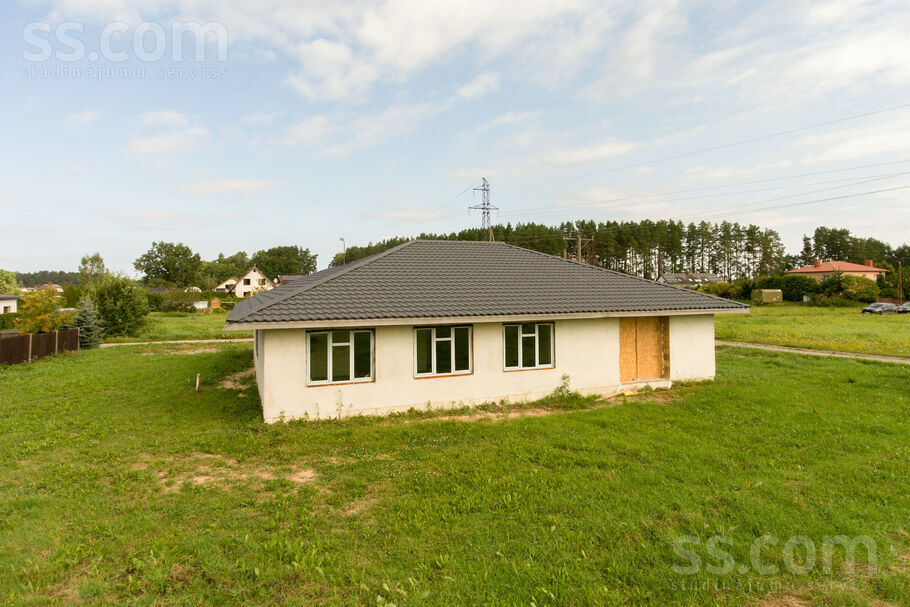 Dzidrumu 13, Stapriņi, Rīgas rajons, Ādažu nov. — maja