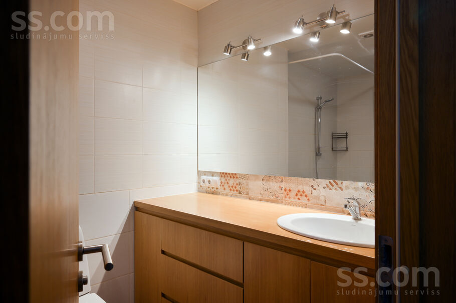 Bērzavoti k-3, Rīgas rajons, Baloži — dzivoklis