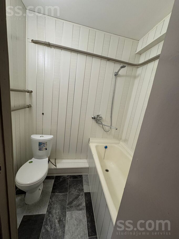 Jātnieku iela 42, Daugavpils un raj., Daugavpils — dzivoklis