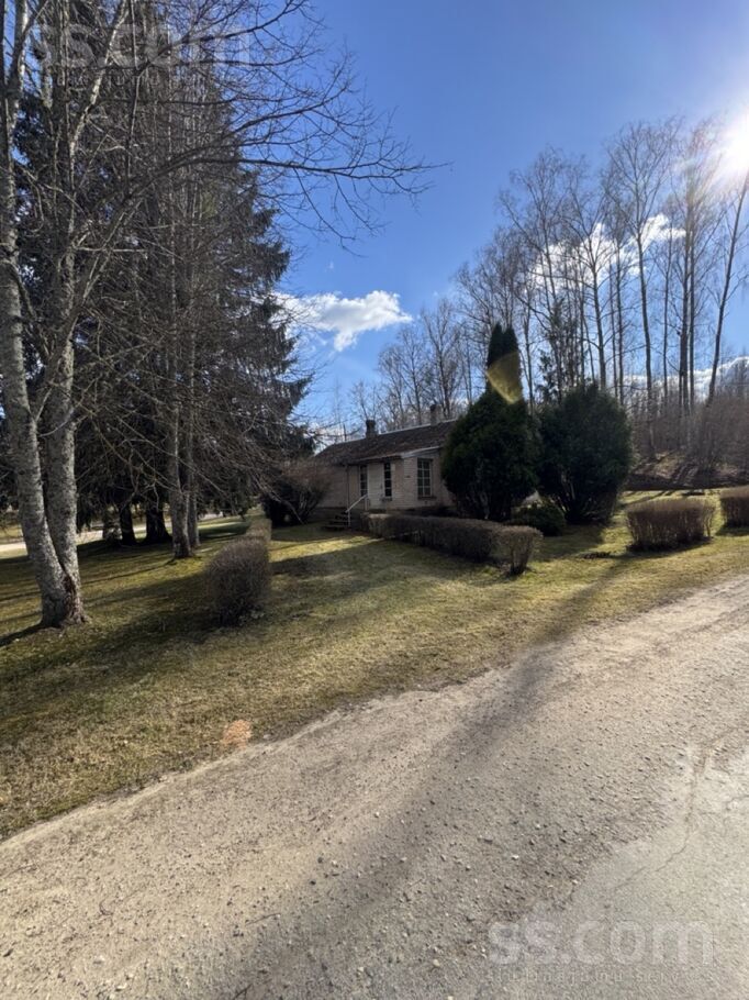 Ieviņās, Sēlija, Jēkabpils un raj., Sēlpils pag. — maja