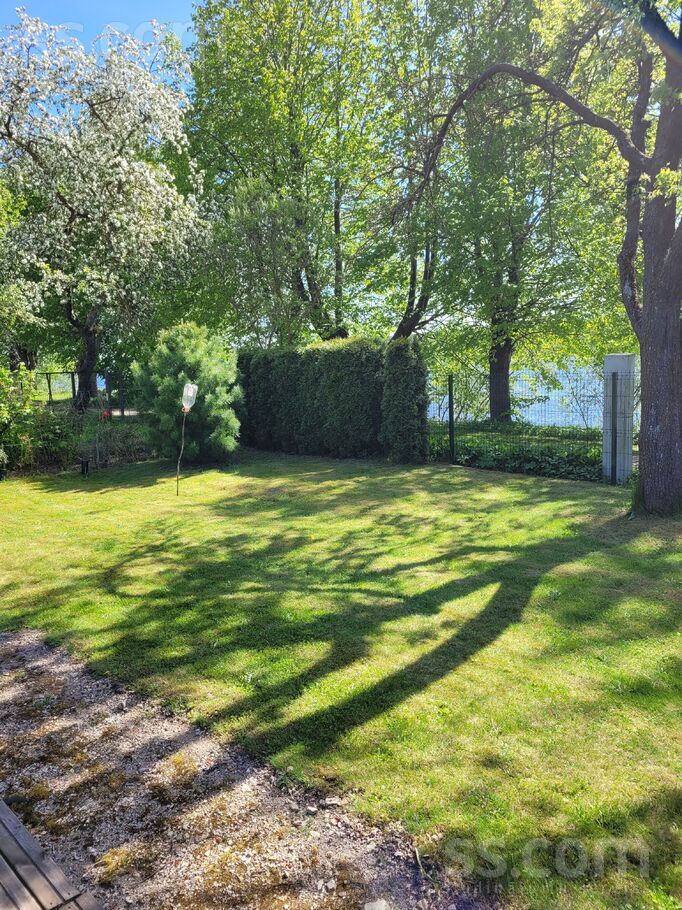 Daugavmalas 3, Rīga — maja