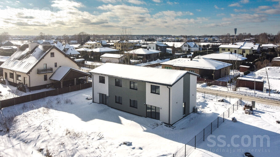 Ūdru 3, Mārupe, Rīgas rajons, Mārupes pag. — maja