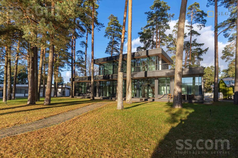 Parka Aleja, Dzilnuciems, Rīgas rajons, Babītes pag. — maja