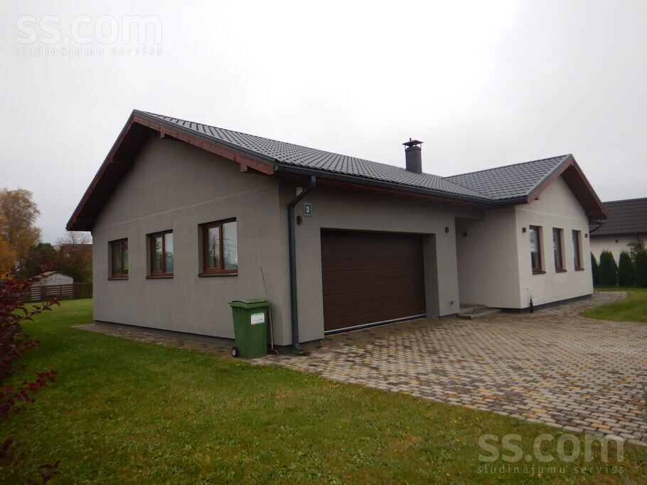 Lūku iela 3, Mārupe, Rīgas rajons, Mārupes pag. — maja