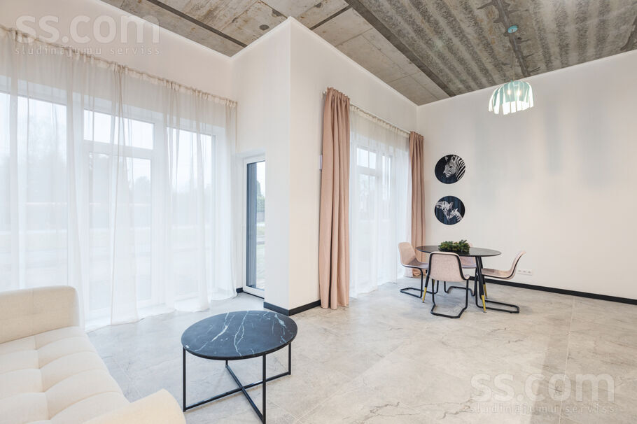 Rītausmas iela 1, Mārupe, Rīgas rajons, Mārupes pag. — maja