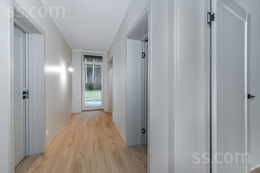 Melleņu iela 14, Ogre un raj., Ogre — maja