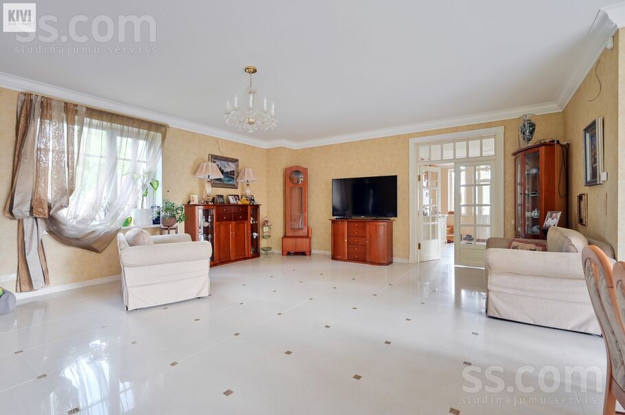 Planīcas, Rīga — maja