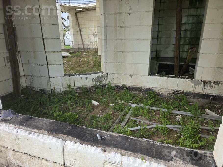 Siliņi 82, Viesturi, Jelgava un raj., Glūdas pag. — maja