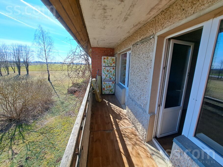 7 3, Auri, Dobele un raj., Auru pag. — dzivoklis