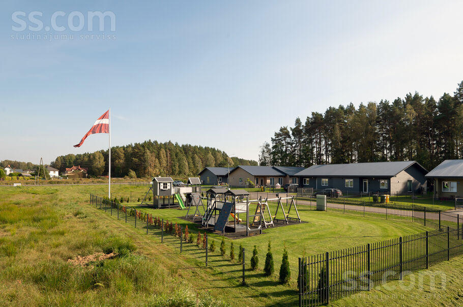 Elizabetes 22, Spilve, Rīgas rajons, Babītes pag. — maja