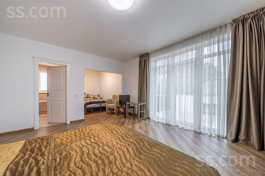 Basu, Rīga — maja