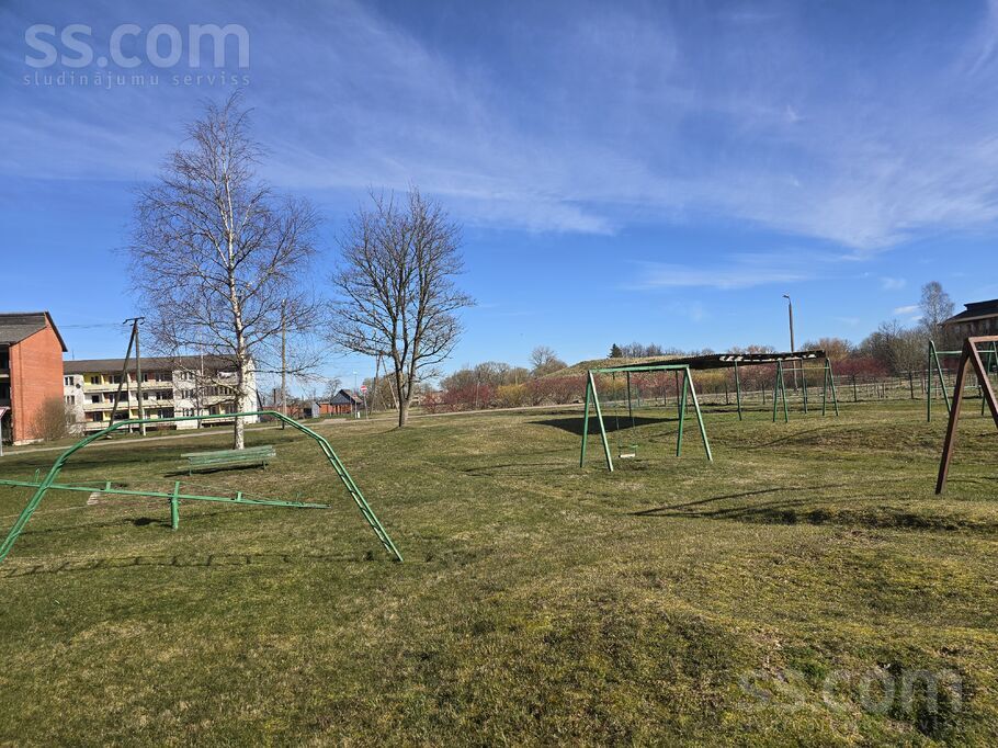 Skaistkalni 19, Tārgale, Ventspils un raj., Tārgales pag. — dzivoklis