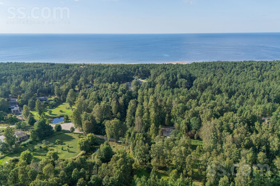 Ladiņu iela 5, Lilaste, Rīgas rajons, Saulkrastu l. t. — maja